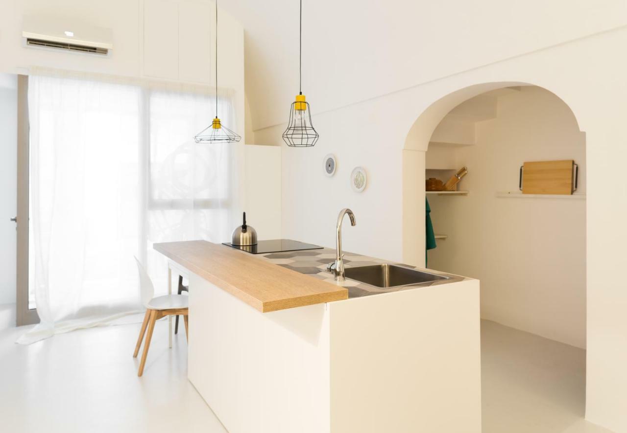 B22 - Comfy Beautiful Loft Apartment Monopoli Exterior foto