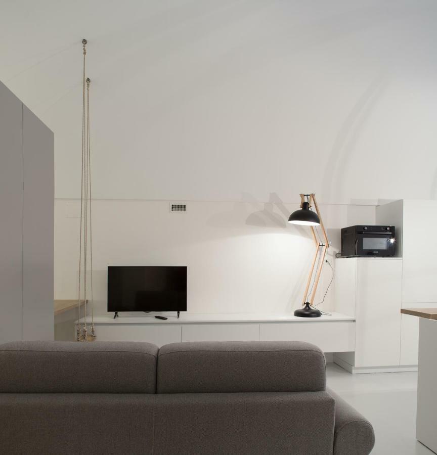 B22 - Comfy Beautiful Loft Apartment Monopoli Exterior foto